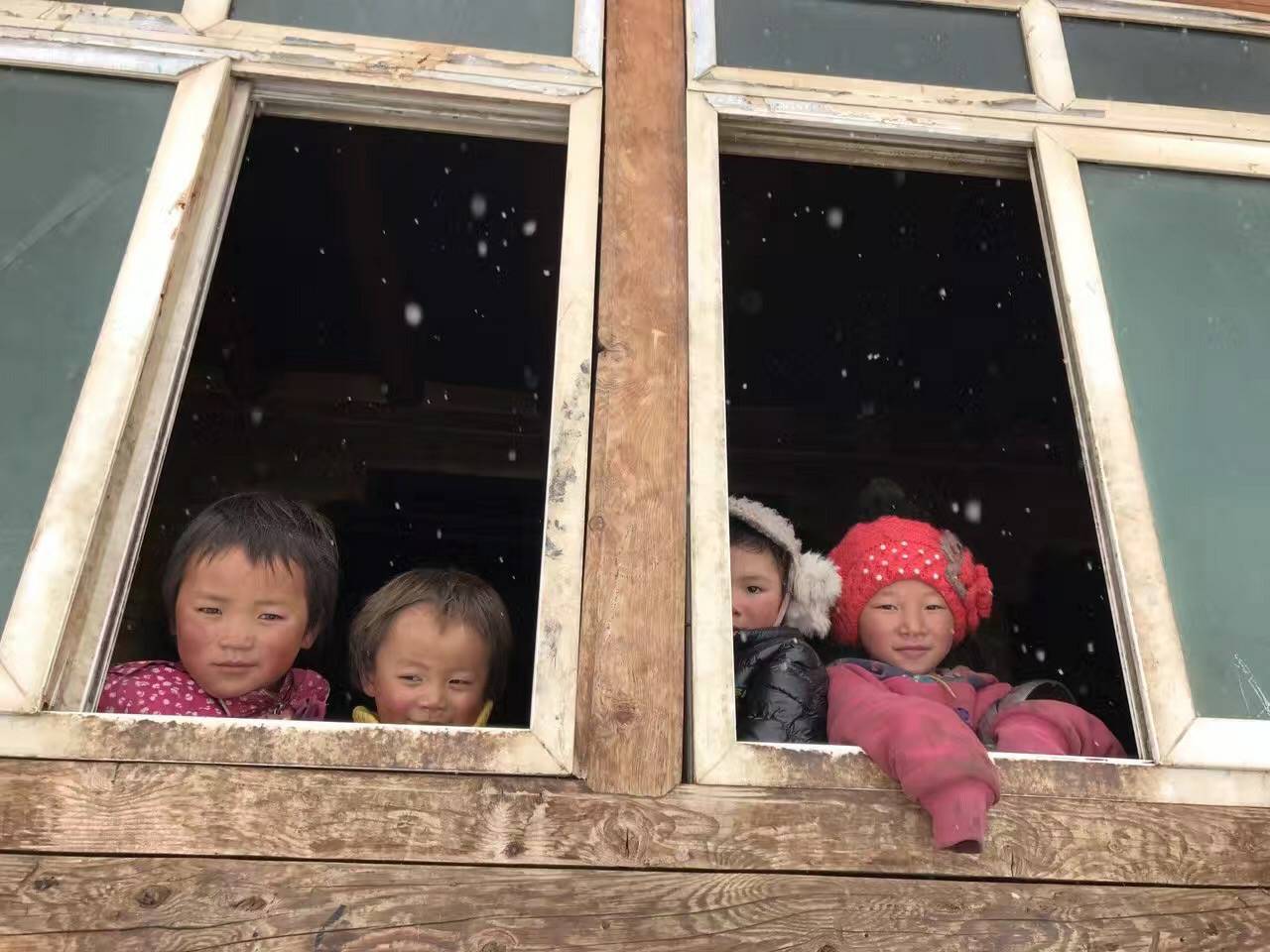 哈尔滨程林移动应用平台有限公司公益回顾丨家国同欢月同圆 温暖满载甘孜州(图9) 哈尔滨程林移动应用平台有限公司公益回顾丨家国同欢月同圆 温暖满载甘孜州(图9)